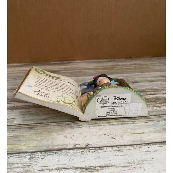 2013 Precious Moments Disney Showcase Snow White Storybook Figurine #134406 - Picture 6 of 13